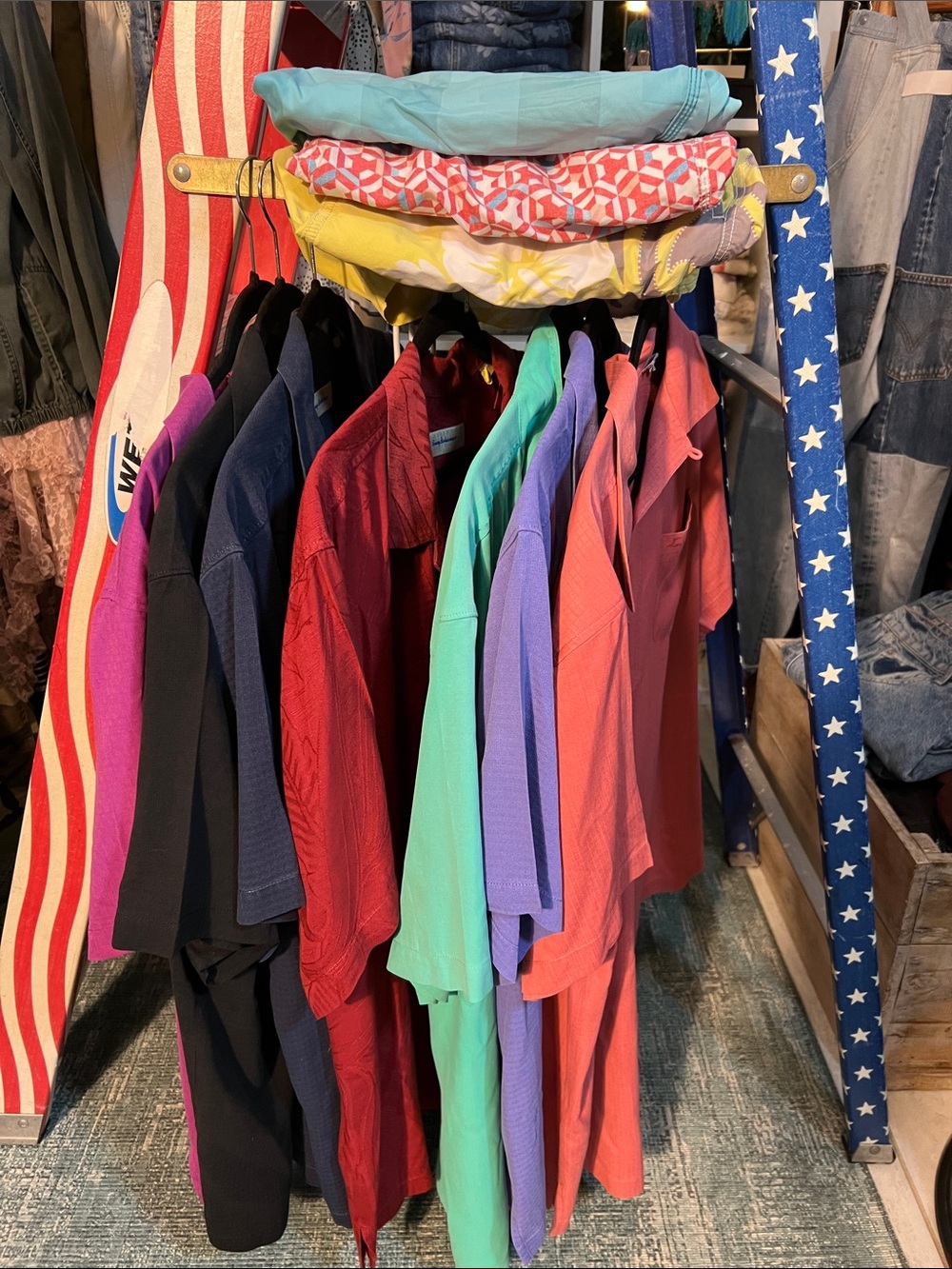 HUGE Lot of Tommy Bahama dress shirts LARGE & BONUS